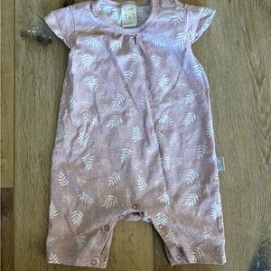 3-6 Mth Baby Girl Dusty Pink Floral Cotton Romper with Ruffle Arm Details, VGUC